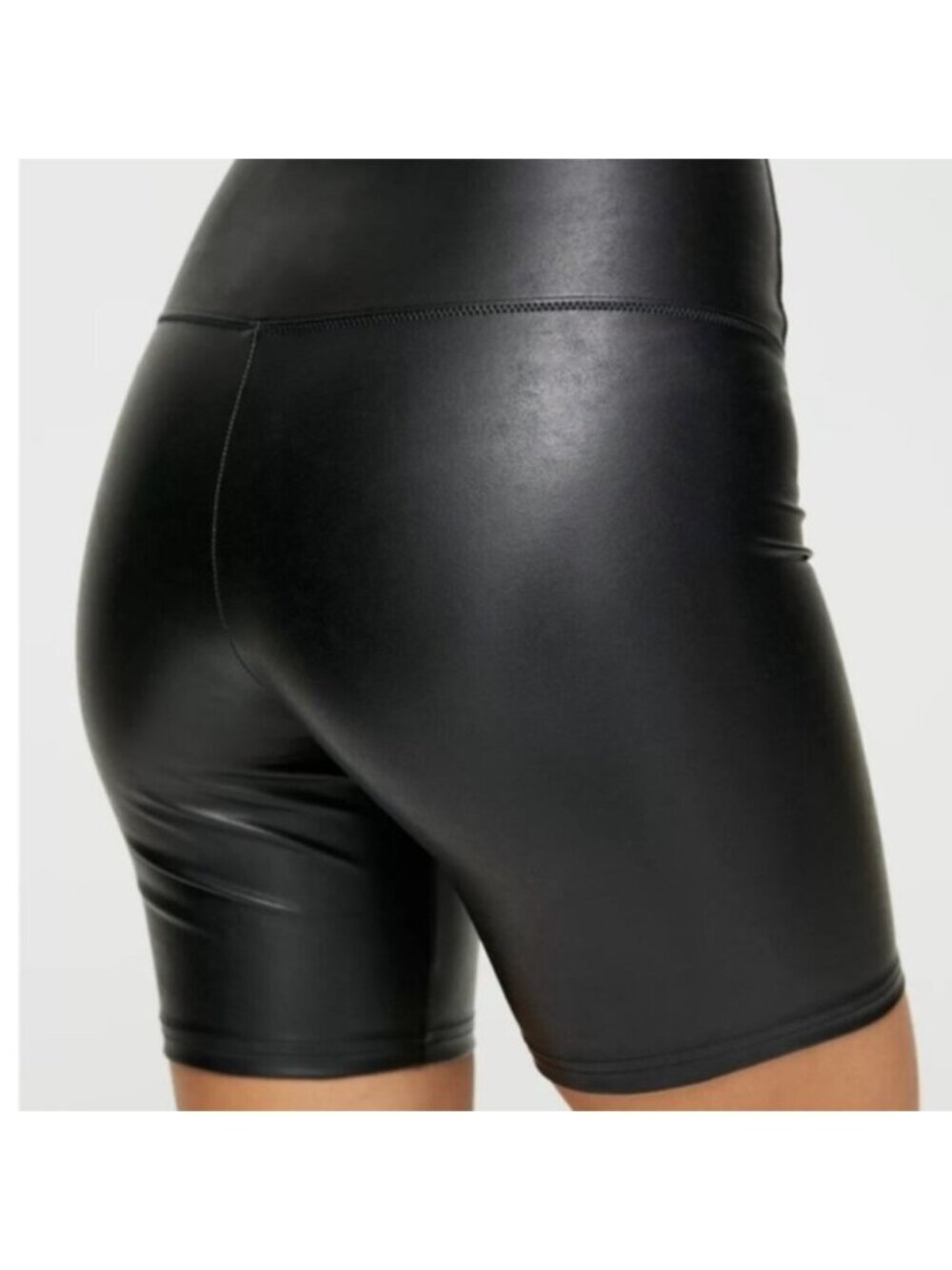 Aritzia New Wilfred Free Daria Bike Short XS